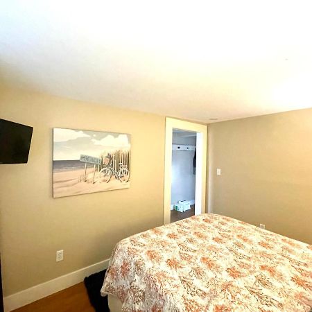 Seablue Cottage - Downstairs; 2 Blocks To The Beach Galveston Eksteriør bilde