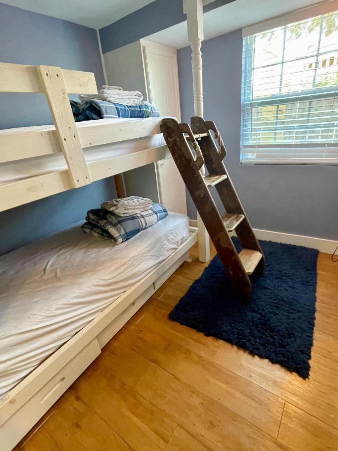 Seablue Cottage - Downstairs; 2 Blocks To The Beach Galveston Eksteriør bilde